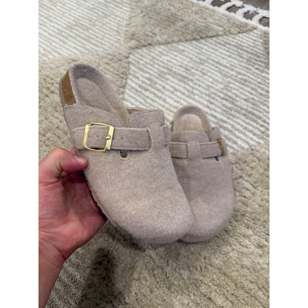 Cushionaire Lane Taupe Faux Wool Clog Mules Womens 8M Buckle Slip On‎